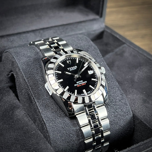 Tudor Classic Date 21010